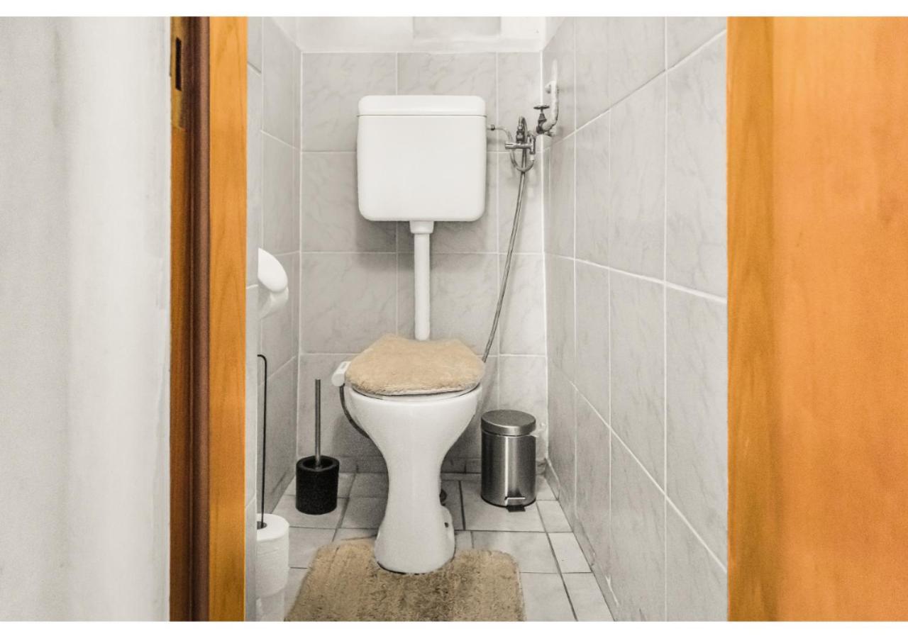 Welcoming 2Br Apt. Near Danube & Millenium Tower فيينا المظهر الخارجي الصورة